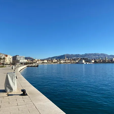 Prime Location Penthouse With A Large Terrace Apartman