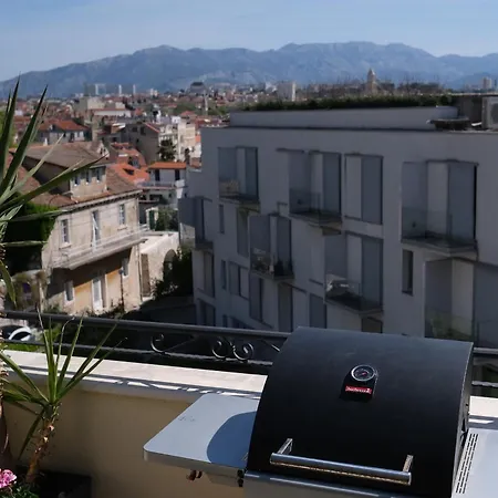 Prime Location Penthouse With A Large Terrace Apartman *