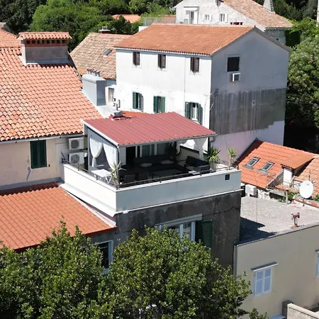 Apartman Prime Location Penthouse With A Large Terrace