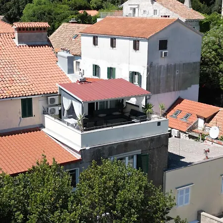 Apartment Prime Location Penthouse With A Large Terrace